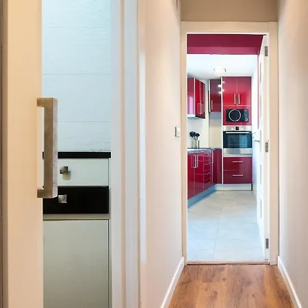 Apartup Naranjos شقة *